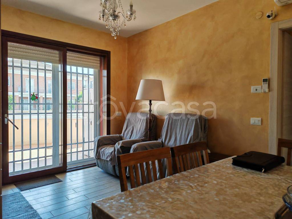 appartamento in vendita a Marino in zona Santa Maria delle Mole