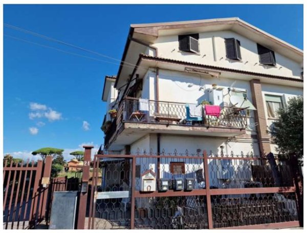 appartamento in vendita a Marino in zona Frattocchie