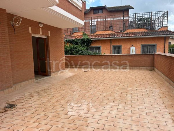 appartamento in vendita a Marino in zona Poggio delle Mole