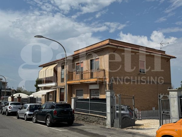 appartamento in vendita a Marino in zona Santa Maria delle Mole
