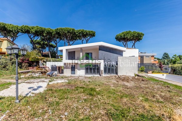 casa indipendente in vendita a Marino