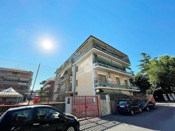 appartamento in vendita a Marino in zona Cava dei Selci