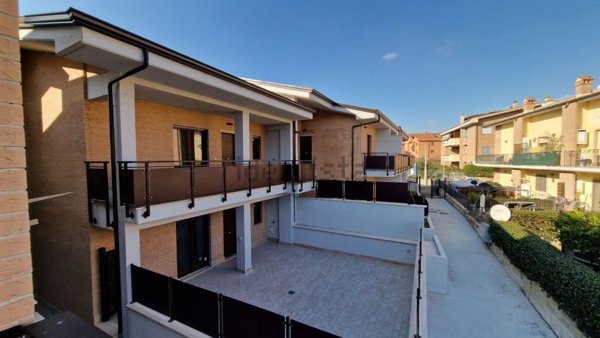 appartamento in vendita a Marino in zona Poggio delle Mole