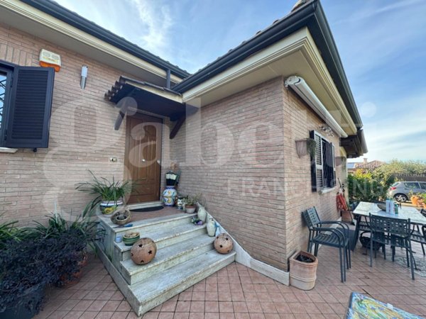 casa indipendente in vendita a Marino in zona Castelluccia
