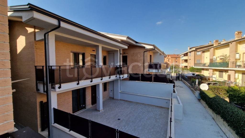appartamento in vendita a Marino in zona Santa Maria delle Mole