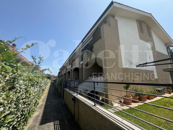 appartamento in vendita a Marino in zona Castelluccia