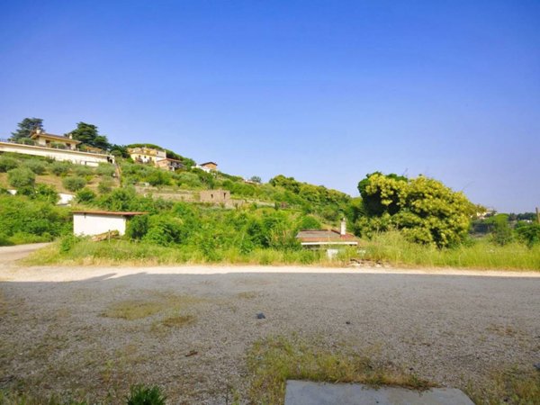 negozio in vendita a Marino