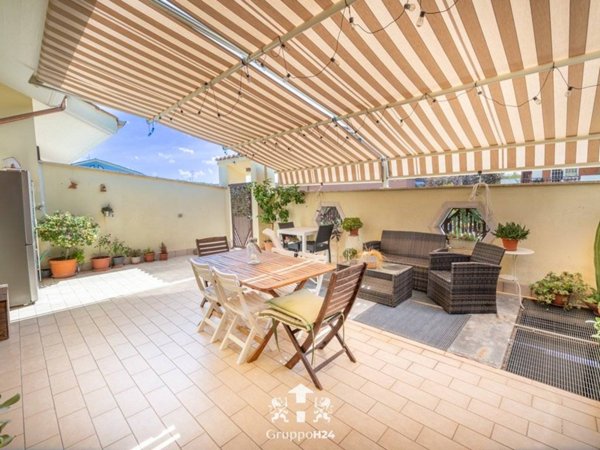 casa indipendente in vendita a Marino in zona Santa Maria delle Mole