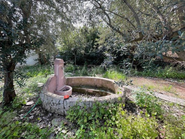 casa indipendente in vendita a Marino in zona Frattocchie