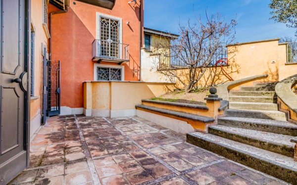 casa indipendente in vendita a Marino