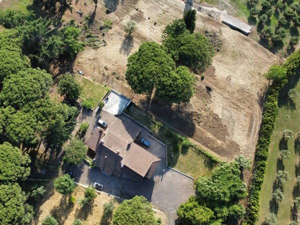casa indipendente in vendita a Marino in zona Cava dei Selci