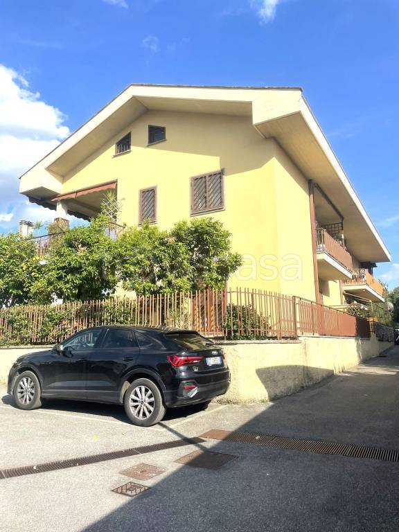appartamento in vendita a Marino in zona Santa Maria delle Mole