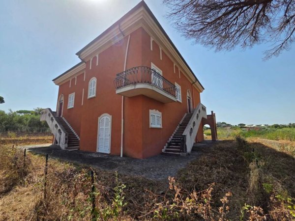 casa indipendente in vendita a Marino
