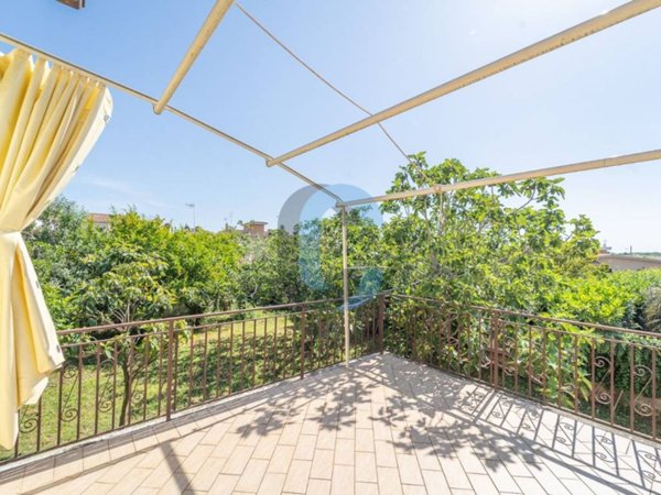 appartamento in vendita a Marino in zona Poggio delle Mole