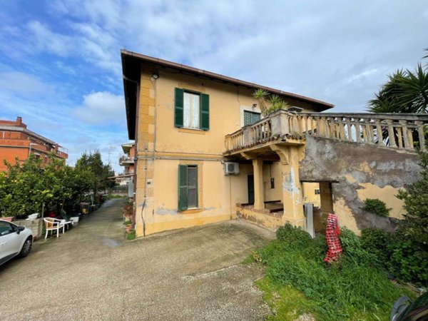appartamento in vendita a Marino in zona Santa Maria delle Mole