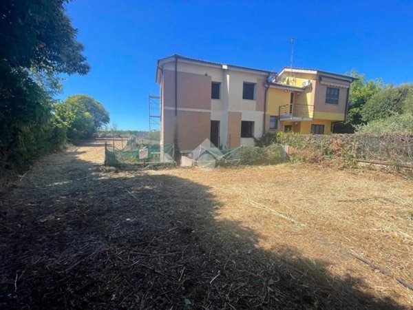casa indipendente in vendita a Marino in zona Castelluccia