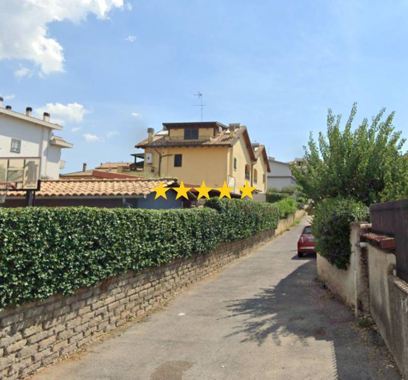 casa indipendente in vendita a Marino in zona Poggio delle Mole