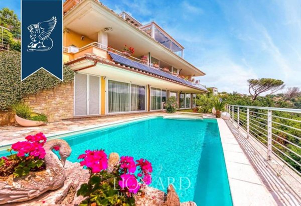 casa indipendente in vendita a Marino in zona Due Santi