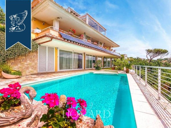 casa indipendente in vendita a Marino in zona Due Santi