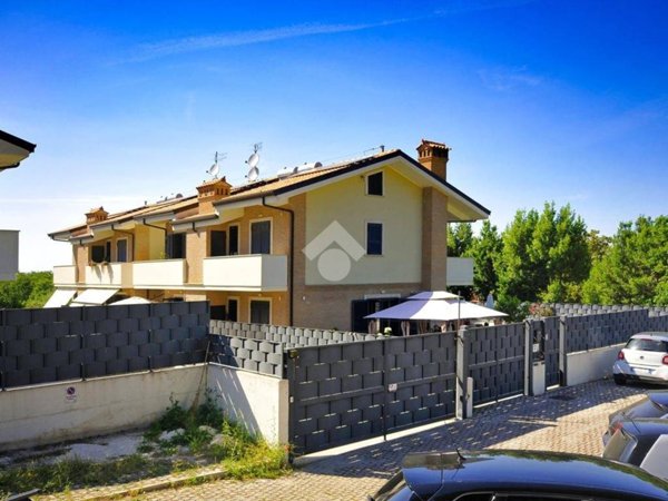 casa indipendente in vendita a Marino