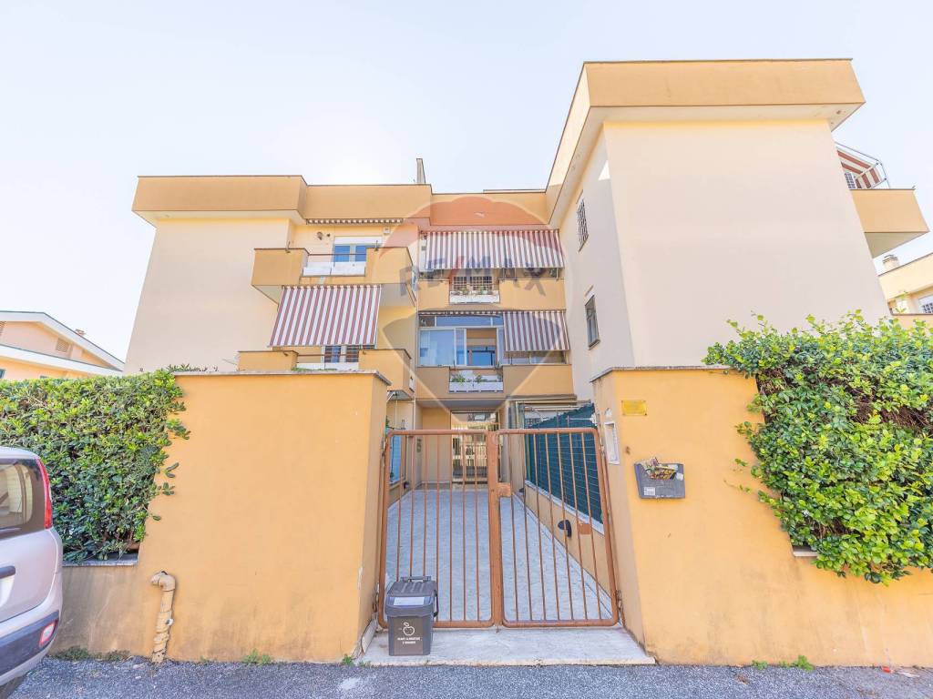 appartamento in vendita a Marino in zona Poggio delle Mole