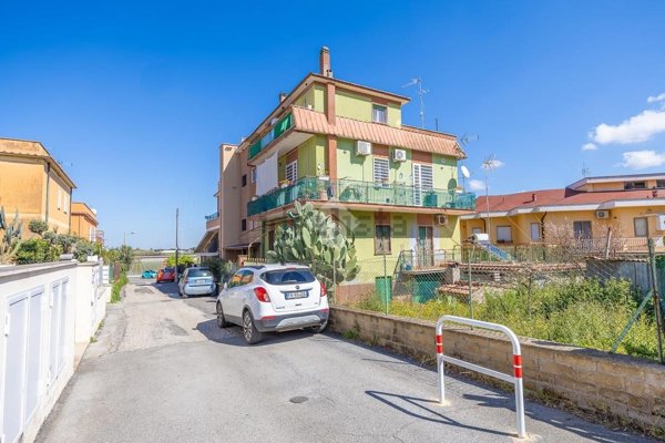 appartamento in vendita a Marino in zona Santa Maria delle Mole
