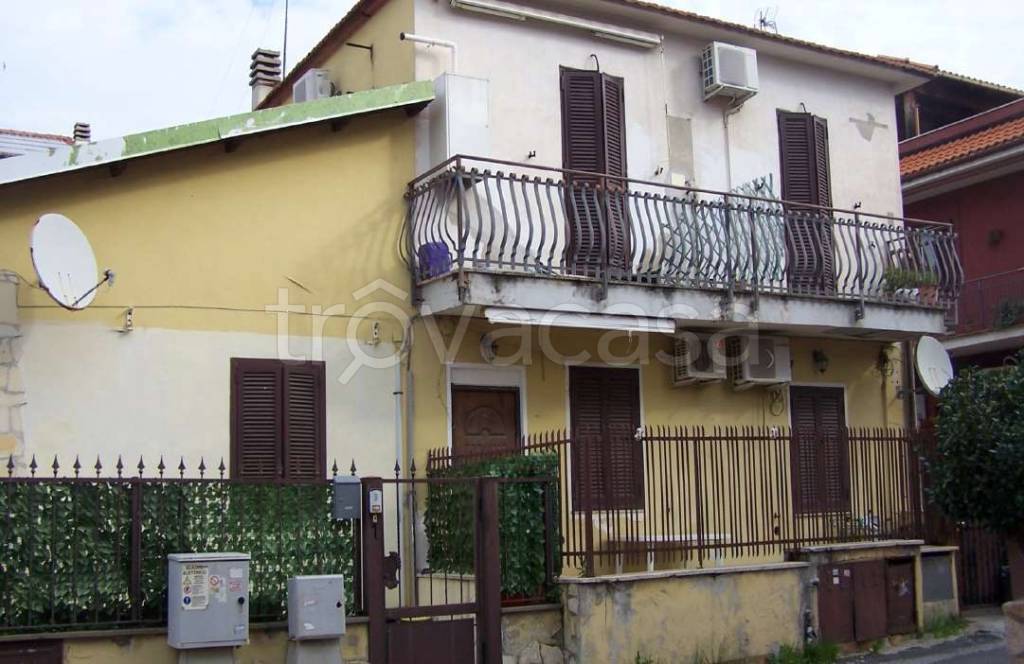 appartamento in vendita a Marino in zona Cava dei Selci