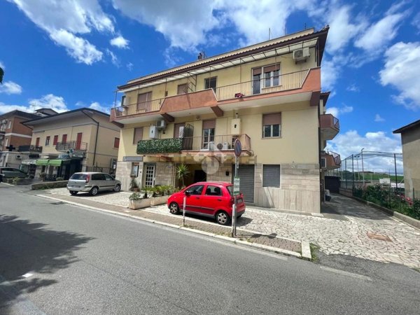 appartamento in vendita a Marino in zona Frattocchie