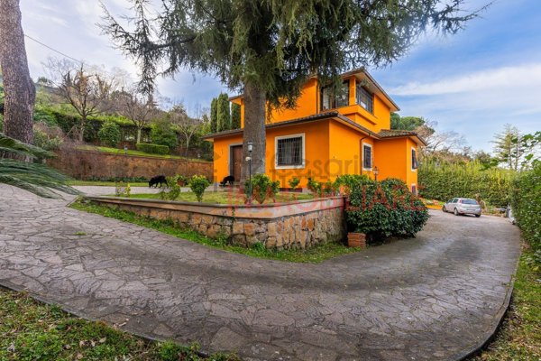 casa indipendente in vendita a Marino