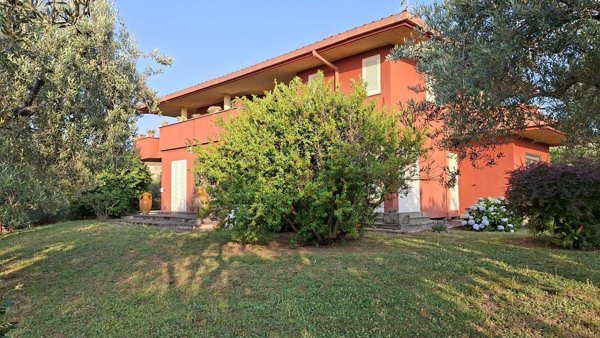 casa indipendente in vendita a Marino