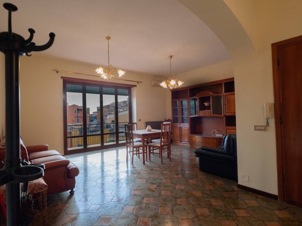 intera palazzina in vendita a Marino