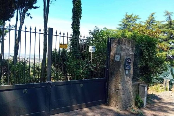 casa indipendente in vendita a Marino in zona Due Santi