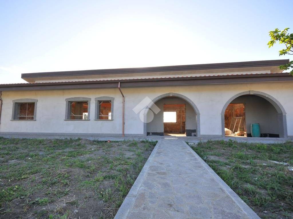 casa indipendente in vendita a Marino in zona Due Santi