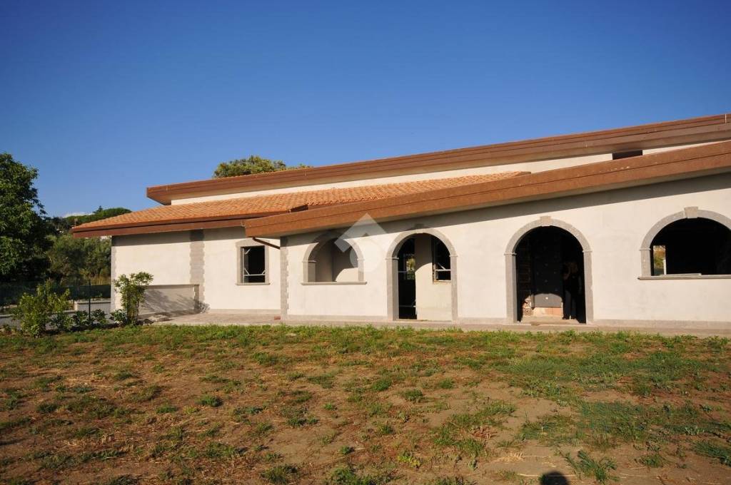 casa indipendente in vendita a Marino in zona Due Santi