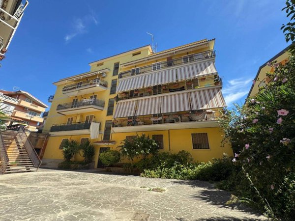 appartamento in vendita a Marino in zona Santa Maria delle Mole