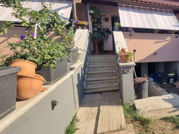 casa indipendente in vendita a Marino in zona Frattocchie