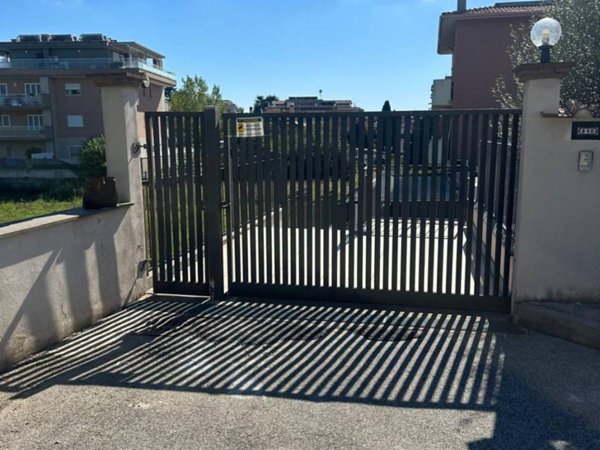 appartamento in vendita a Marino in zona Santa Maria delle Mole