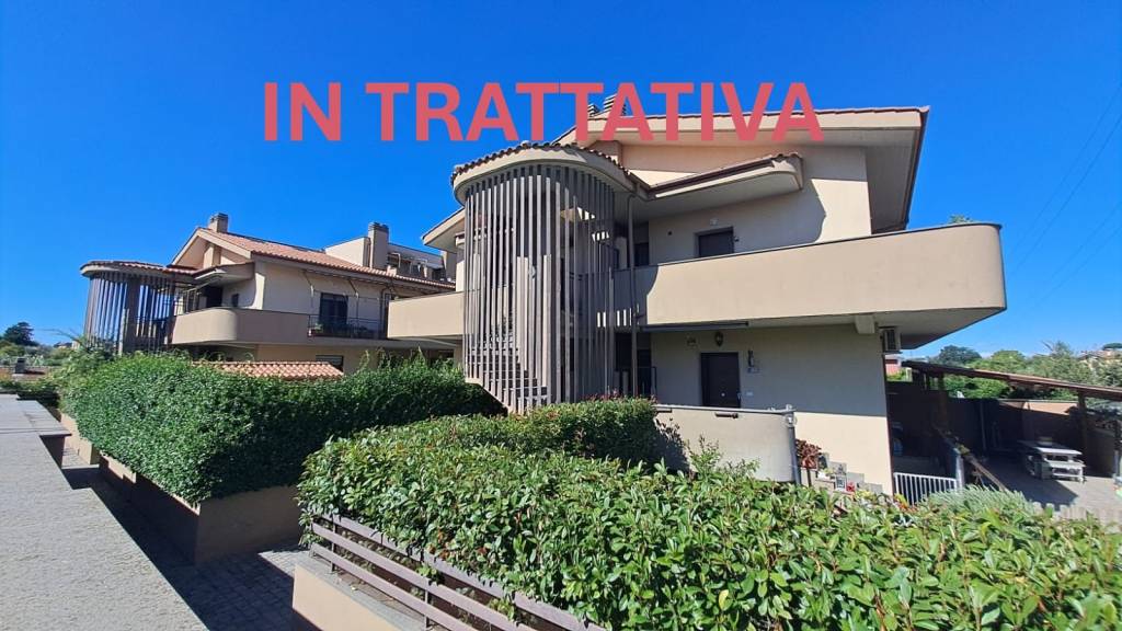 appartamento in vendita a Marino in zona Castelluccia