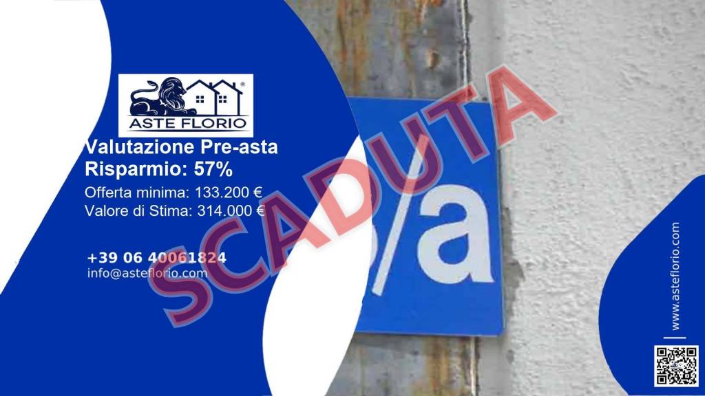 locale commerciale in vendita a Marino