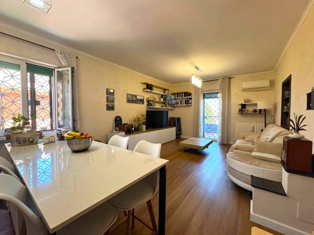 appartamento in vendita a Marino in zona Santa Maria delle Mole