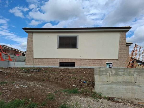 casa indipendente in vendita a Marino in zona Poggio delle Mole
