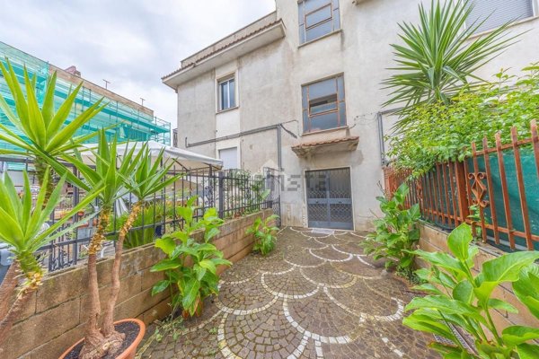 appartamento in vendita a Marino in zona Santa Maria delle Mole