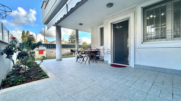 appartamento in vendita a Marino in zona Frattocchie