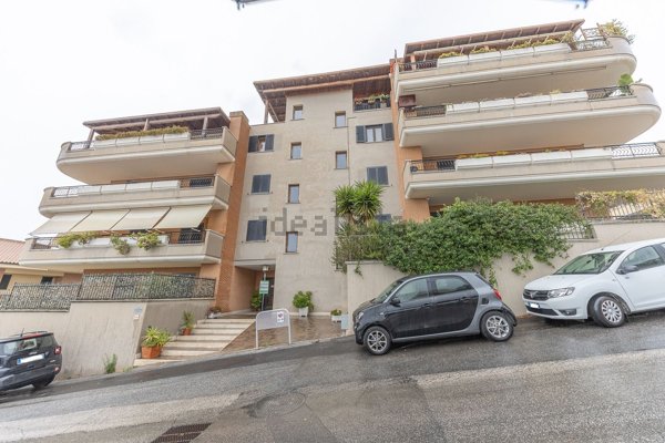 appartamento in vendita a Marino in zona Frattocchie