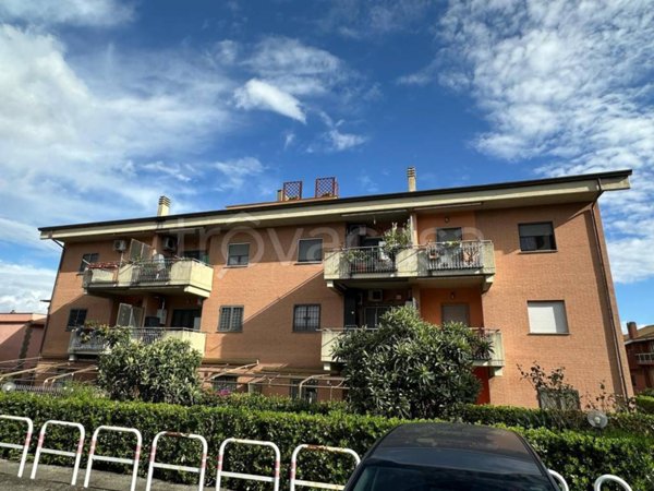 appartamento in vendita a Marino in zona Poggio delle Mole