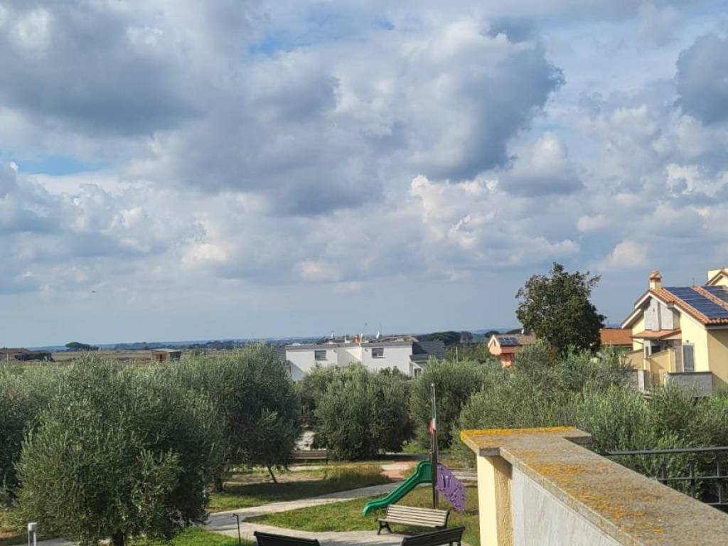 appartamento in vendita a Marino in zona Frattocchie