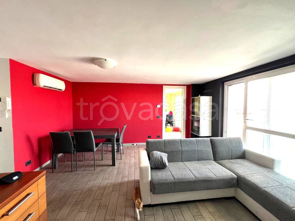 appartamento in vendita a Marino in zona Poggio delle Mole