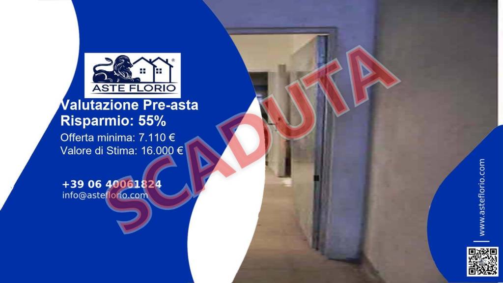 locale di sgombero in vendita a Marino