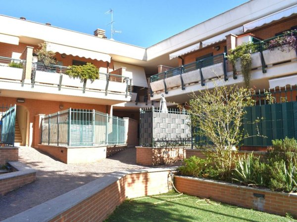 appartamento in vendita a Marino in zona Castelluccia