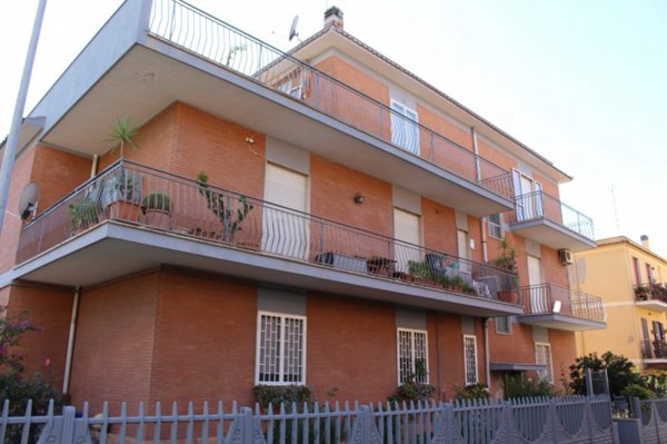 appartamento in vendita a Marino in zona Cava dei Selci